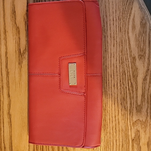 BCBG Red‎ Clutch - Picture 1 of 6